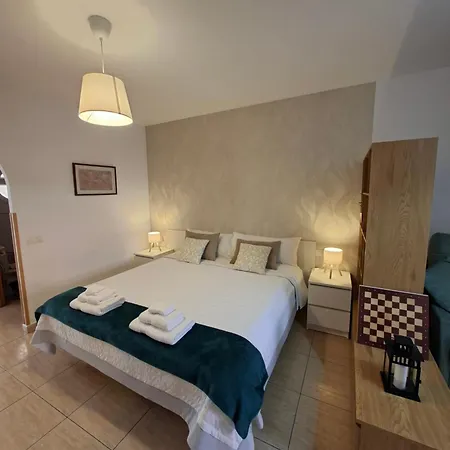 Elide * קוסטה דל סילנסיו